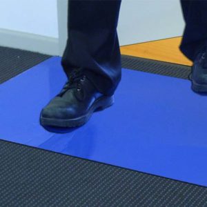 שטיחים דביקים