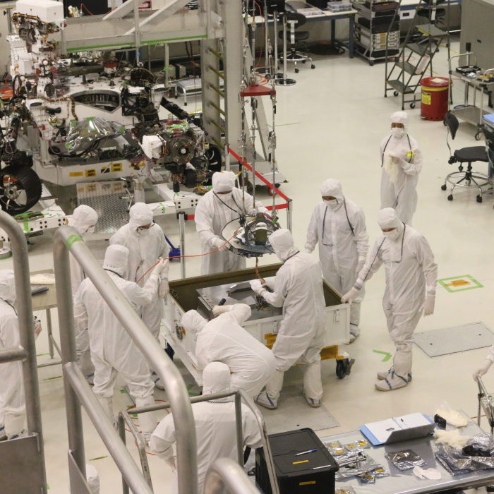 ניקוי וחיטוי חדרים נקיים