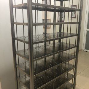 כוורת תאים לחדרי הלבשה